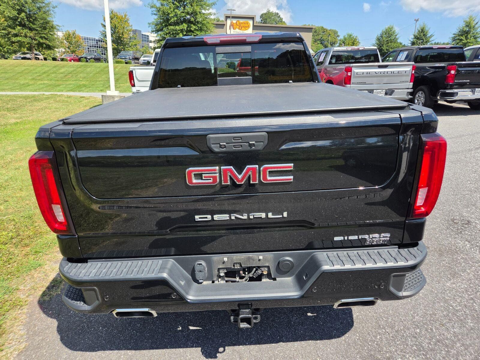 Used 2019 GMC Sierra 1500 Denali AWD/4WD image 9