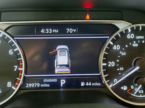 Used 2025 Nissan Pathfinder SV FWD image 18