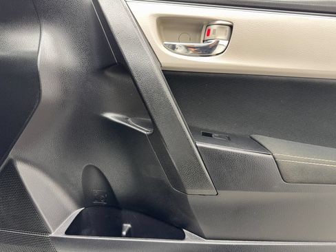 Used 2019 Toyota Corolla LE FWD image 41