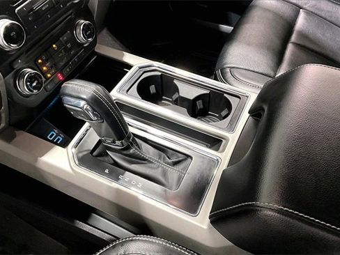 Used 2018 Ford F150 Lariat w/ Equipment Group 502A Luxury image 19