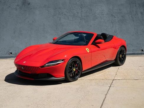 Certified 2025 Ferrari Roma Spider image 5