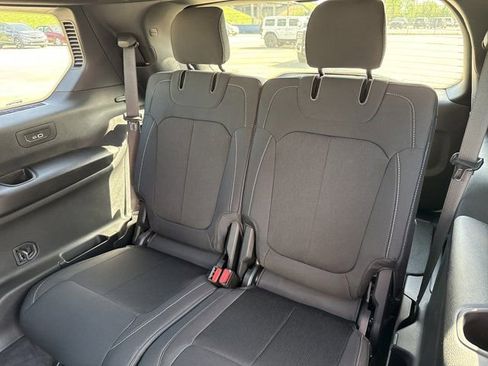 New 2026 Jeep Grand Cherokee L Laredo AWD/4WD image 7