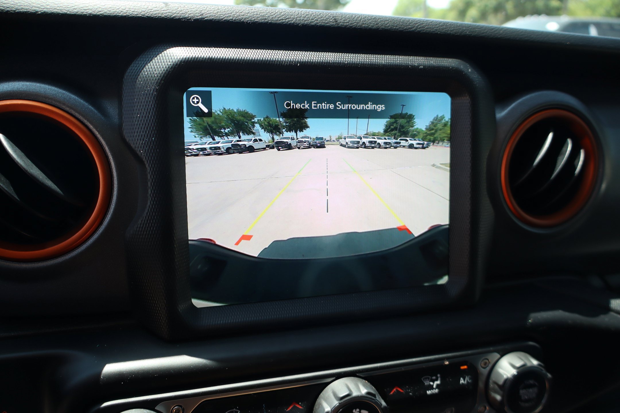 Used 2023 Jeep Gladiator Mojave w/ Trailer Tow Package AWD/4WD image 26