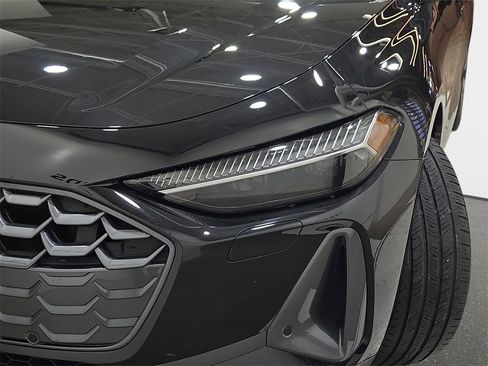 Used 2025 Audi A5 2.0T Prestige w/ 19" Wheel Package image 31