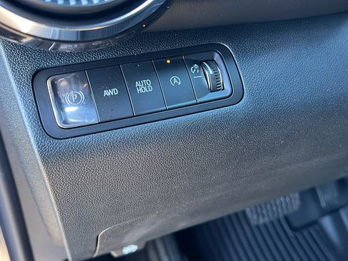 New 2026 Chevrolet Equinox LT w/ Convenience Package II image 28