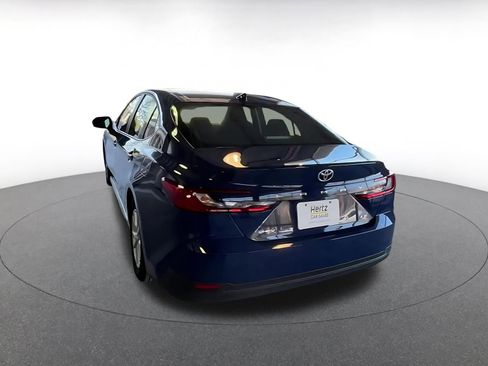 Used 2025 Toyota Camry LE image 12