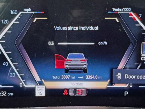 Used 2026 BMW X5 xDrive40i w/ M Sport Package image 14