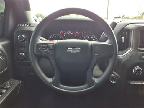 Used 2022 Chevrolet Silverado 1500 Custom Trail Boss w/ LPO, Dark Essentials Package image 11