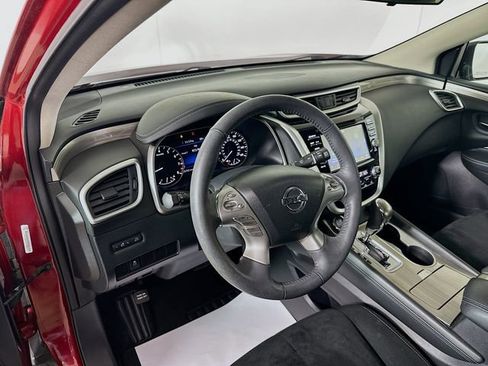 Used 2017 Nissan Murano SV image 10