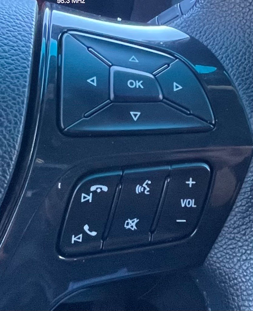 Used 2017 Ford Explorer XLT w/ Equipment Group 202A FWD image 20