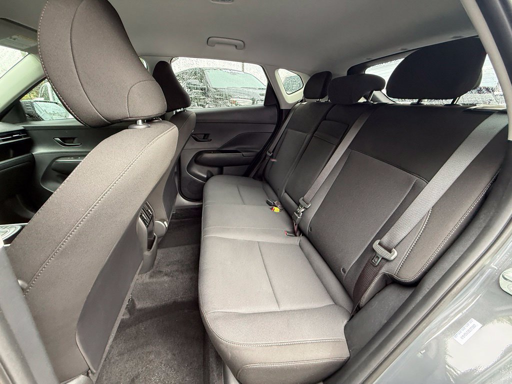 Used 2025 Hyundai Kona SEL FWD image 27