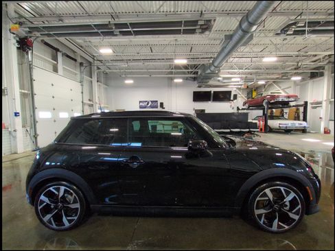 Used 2025 MINI Cooper S image 3