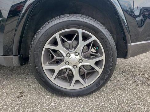 Used 2018 Jeep Grand Cherokee Limited AWD/4WD image 33
