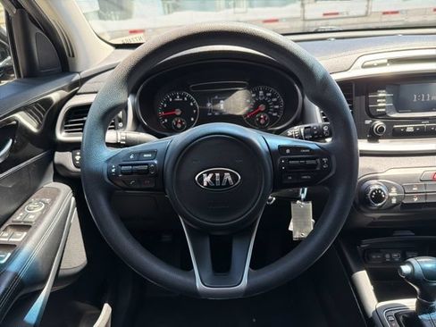 Used 2016 Kia Sorento AWD image 24