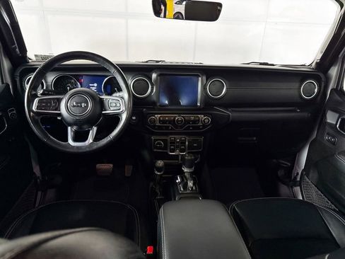 Used 2023 Jeep Wrangler Unlimited Sahara w/ Cold Weather Group AWD/4WD image 12