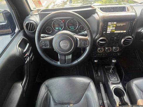 Used 2017 Jeep Wrangler Unlimited Sport w/ Quick Order Package 24S AWD/4WD image 11