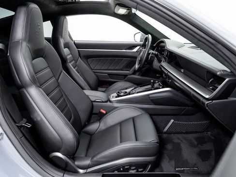 Certified 2023 Porsche 911 Turbo image 29