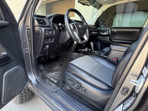 Used 2016 Toyota 4Runner SR5 Premium AWD/4WD image 20