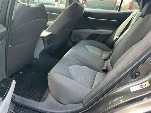 Certified 2019 Toyota Camry LE FWD image 11