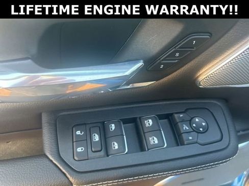 New 2026 RAM 1500 Laramie w/ Night Edition AWD/4WD image 10