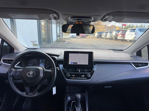 Used 2023 Toyota Corolla LE image 10