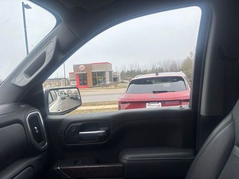 Used 2022 GMC Sierra 1500 Denali w/ Denali Reserve Package image 9