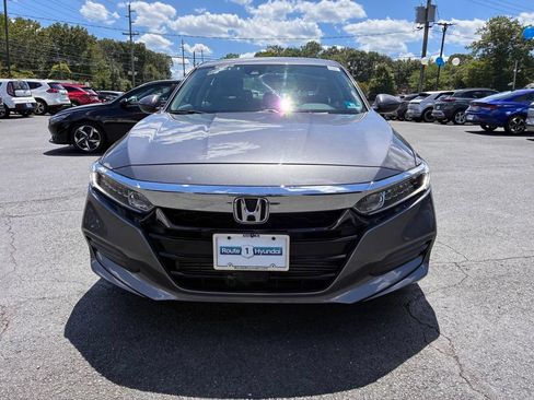 Used 2018 Honda Accord LX image 2