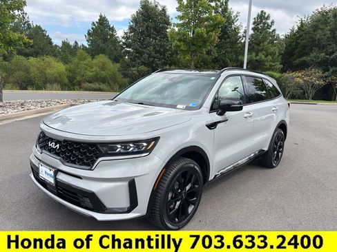 Used 2023 Kia Sorento SX AWD/4WD image 3