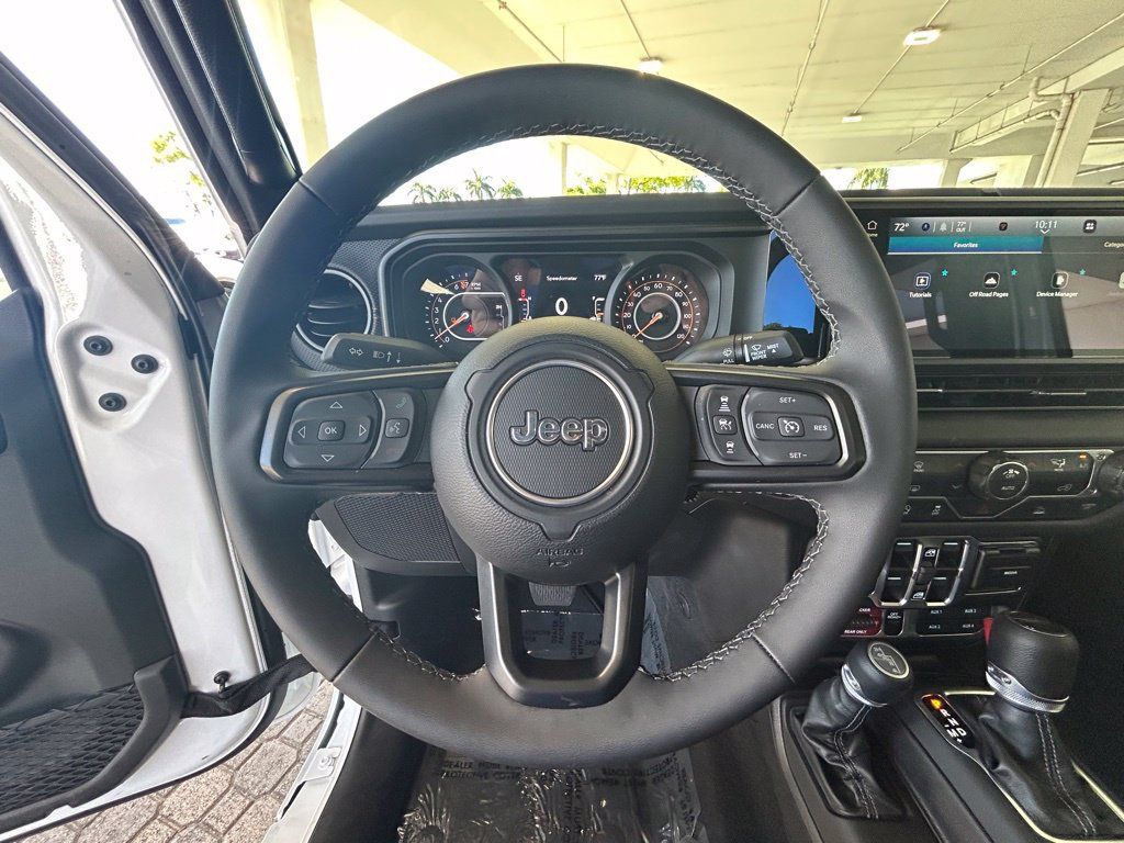Used 2026 Jeep Gladiator Mojave AWD/4WD image 14