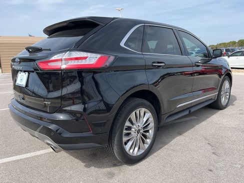 Used 2022 Ford Edge Titanium w/ Equipment Group 301A image 4