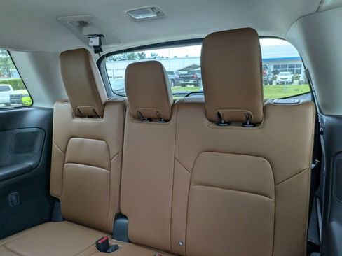 New 2026 Nissan Pathfinder Platinum AWD/4WD image 29