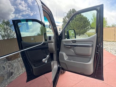 Used 2021 Nissan NV 3500 S image 23