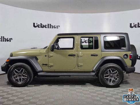 Used 2026 Jeep Wrangler Unlimited Sport AWD/4WD image 4