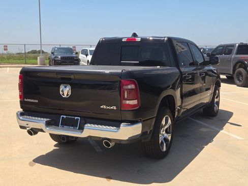 Used 2023 RAM 1500 Laramie AWD/4WD image 3