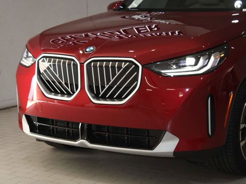 Certified 2025 BMW X3 xDrive30i AWD/4WD image 2