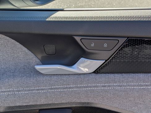 New 2026 Volkswagen Tiguan S image 32