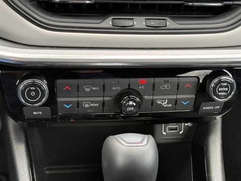 Used 2024 Jeep Compass Limited AWD/4WD image 24