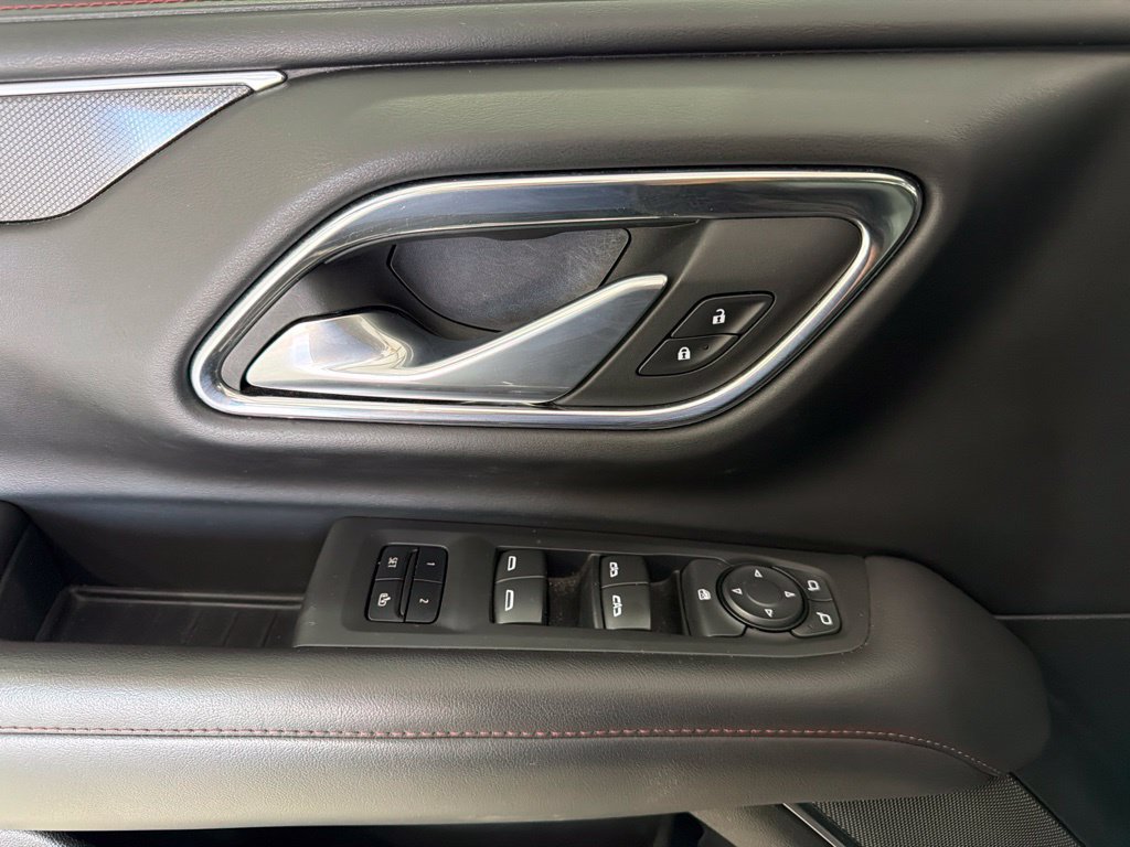 Used 2023 Chevrolet Suburban RST RWD image 21