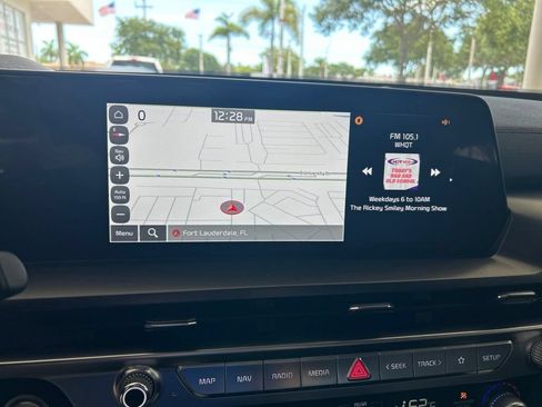 Used 2025 Kia Telluride S AWD/4WD image 11
