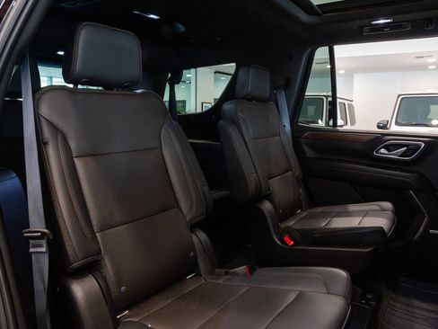 Used 2021 Chevrolet Tahoe High Country w/ Premium Package AWD/4WD image 27