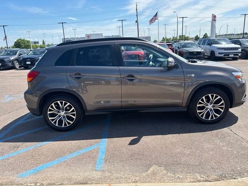 Used 2018 Mitsubishi Outlander Sport SEL AWD/4WD image 4