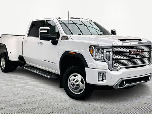 Used 2022 GMC Sierra 3500 Denali w/ Denali Ultimate Package image 12