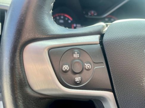 Used 2020 GMC Sierra 1500 Elevation w/ Elevation Value Package AWD/4WD image 17