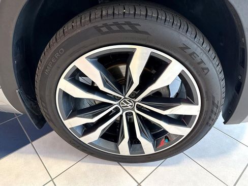 Used 2020 Volkswagen Atlas Cross Sport SEL Premium R-Line AWD/4WD image 6