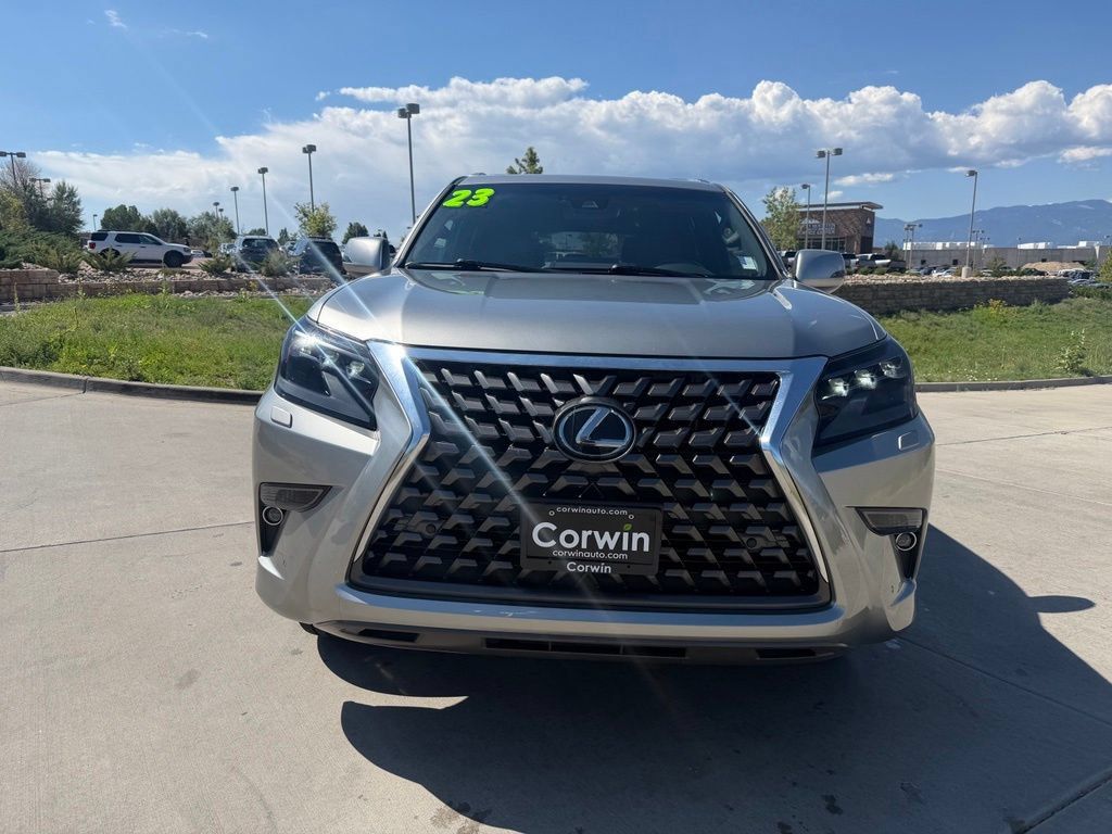 Used 2023 Lexus GX 460 Premium AWD/4WD image 2