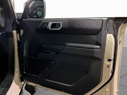 Used 2025 Ford Bronco Badlands AWD/4WD image 21