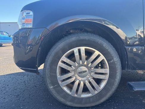 Used 2013 Lincoln Navigator 4WD w/ HD Trailer Tow Pkg image 8