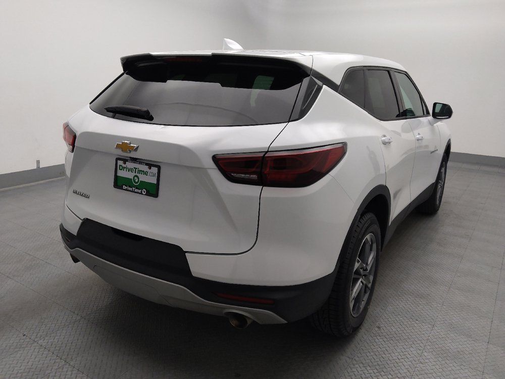 Used 2025 Chevrolet Blazer LT FWD image 7