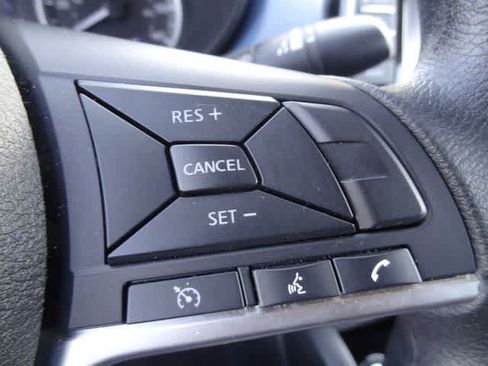 Used 2025 Nissan Versa SV FWD image 15