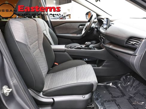 Used 2023 Nissan Rogue SV AWD/4WD image 24